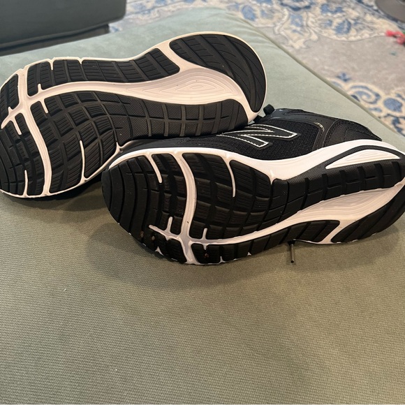 New Balance Sneakers - Picture 6 of 7